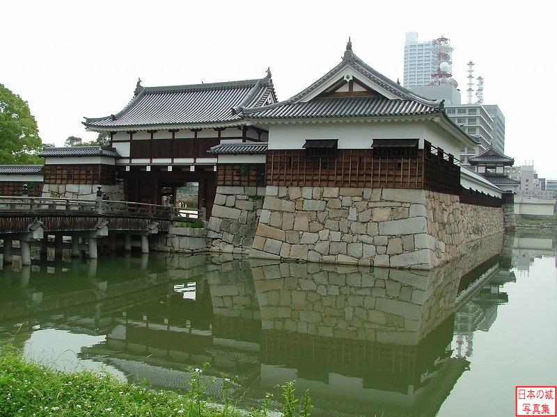 広島城 二の丸平櫓 平櫓と隣接する表御門