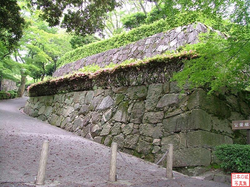 亀居城 三の丸 三の丸東側の石垣