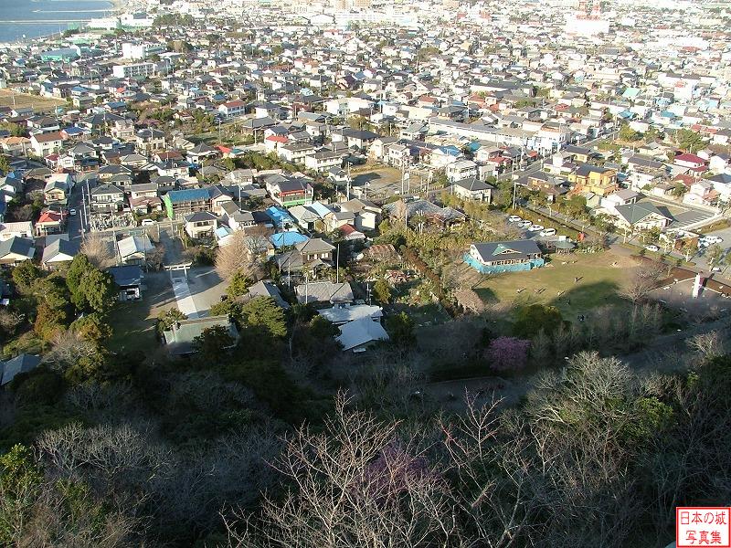 館山城 館山城 本丸から見下ろす城下のようす