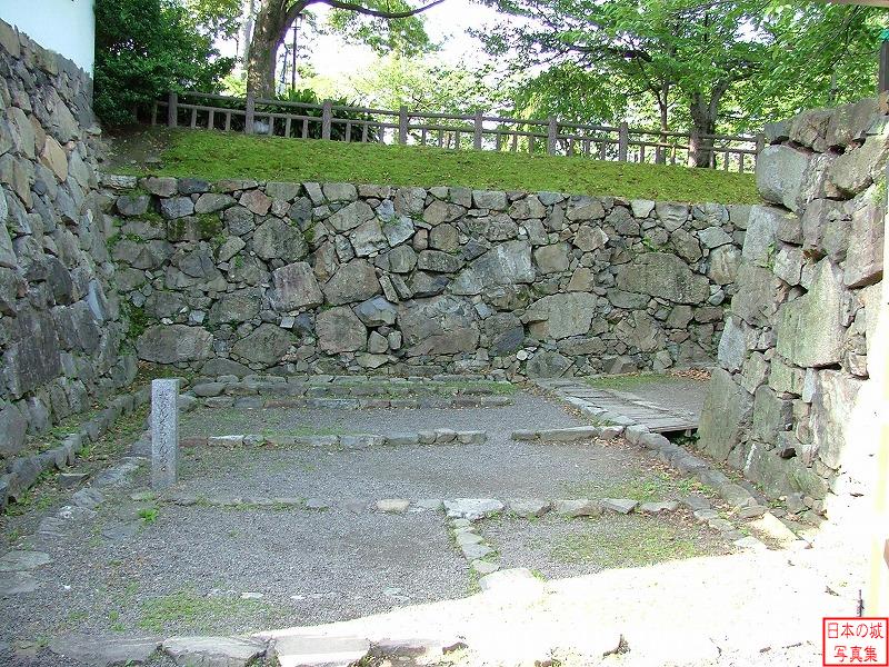 小倉城 多聞口門 多聞口門を北の丸側から見る