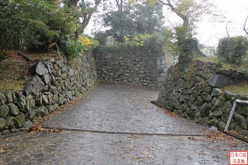 福岡城 二の丸 桐木坂門跡を見下ろす