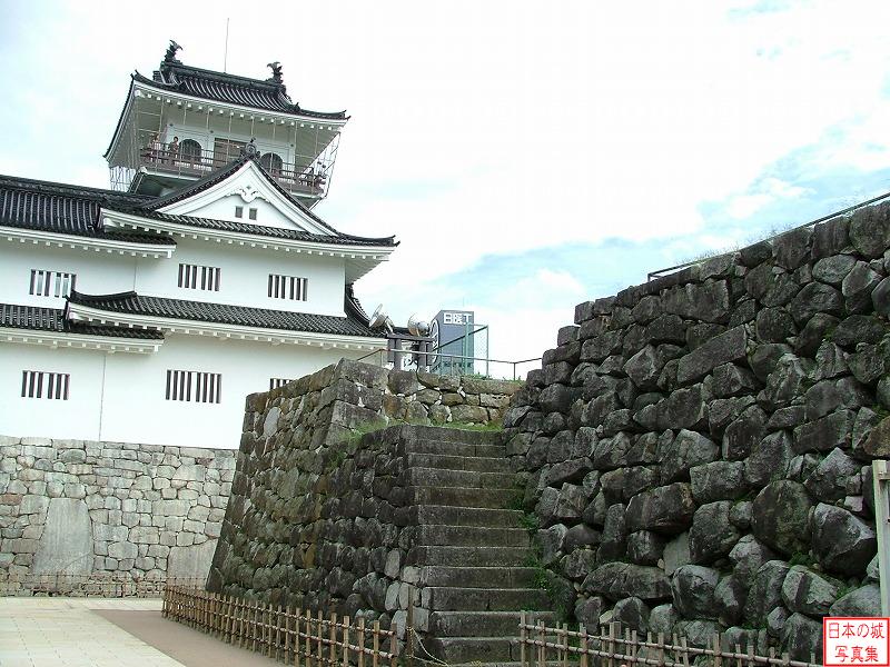 Toyama Castle 