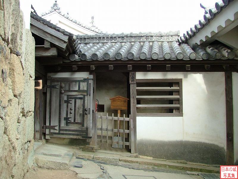 姫路城 ちの門 旧番所。備前丸と呼ばれていた御殿に通ずる重要な箇所なので、常時警備の武士がここに詰めて警戒に当たっていた。