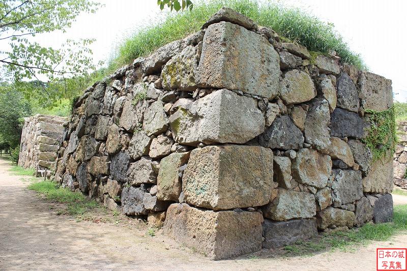 姫路城 車門跡（外郭） 二つ目の枡形の石垣を城内側から