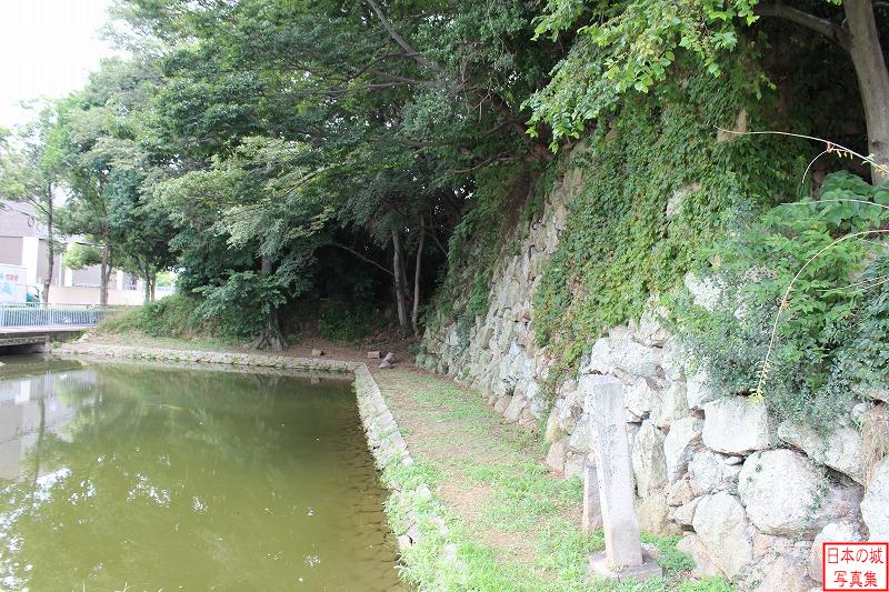 姫路城 内京口門跡（外郭） 内京口門跡左脇（西側）の石垣