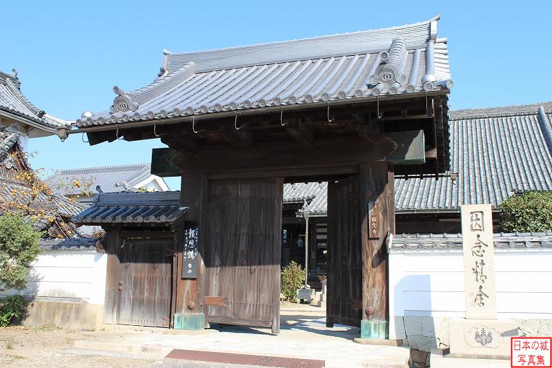 Tatsuno Castle Relocated gate(Main gate of Innen temple)