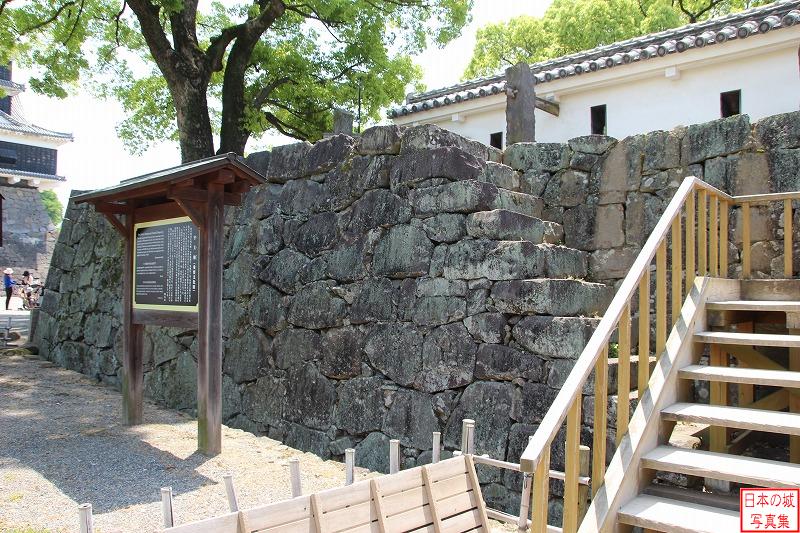 熊本城 宇土櫓を城内側から 宇土櫓付近の雁木石垣