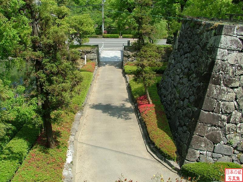 八代城 本丸搦手 唐人櫓跡から見た廊下橋