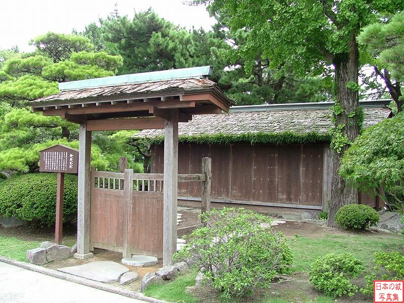 島原城 本丸 御馬見所。藩主が藩士の訓練状況を見るために使われたもので、もともと三の丸にあったものが本丸に移築された。