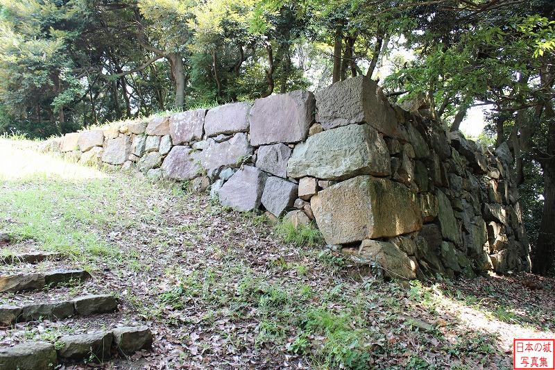 米子城 内膳丸（下段） 虎口右手の石垣