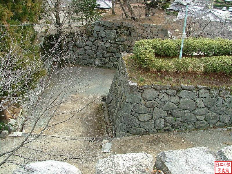 松坂城 月見櫓・太鼓櫓 太鼓櫓跡から見る裏門跡