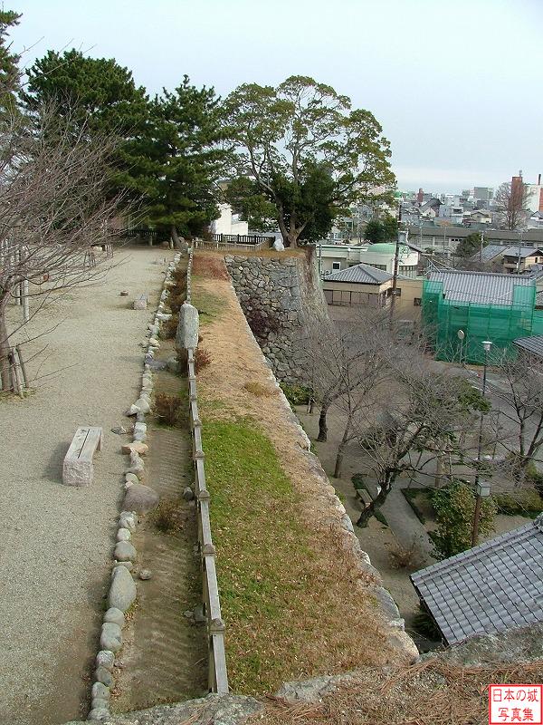 松坂城 二の丸 二の丸縁のようす