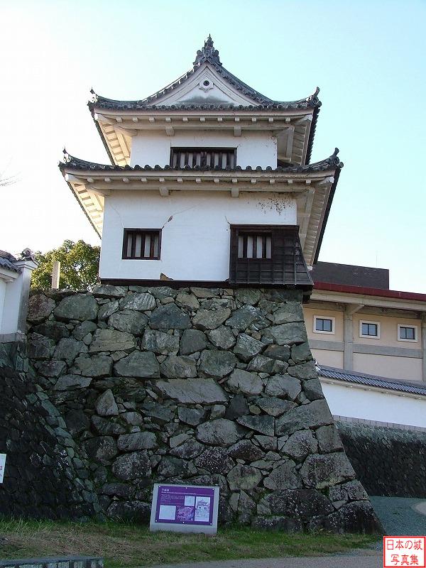 大洲城 苧綿櫓 苧綿櫓。補修が行われ、往時よりも石垣が2.6m程高くなっている。