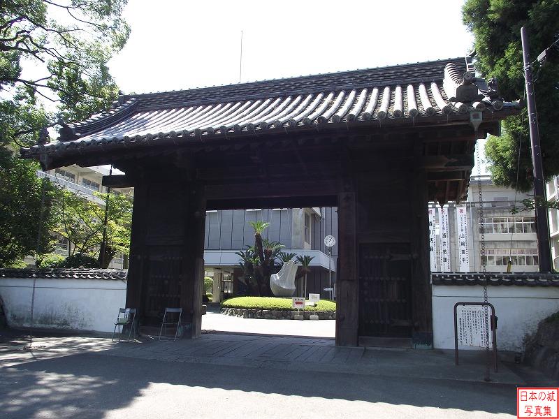 Saijou Jinya Main gate
