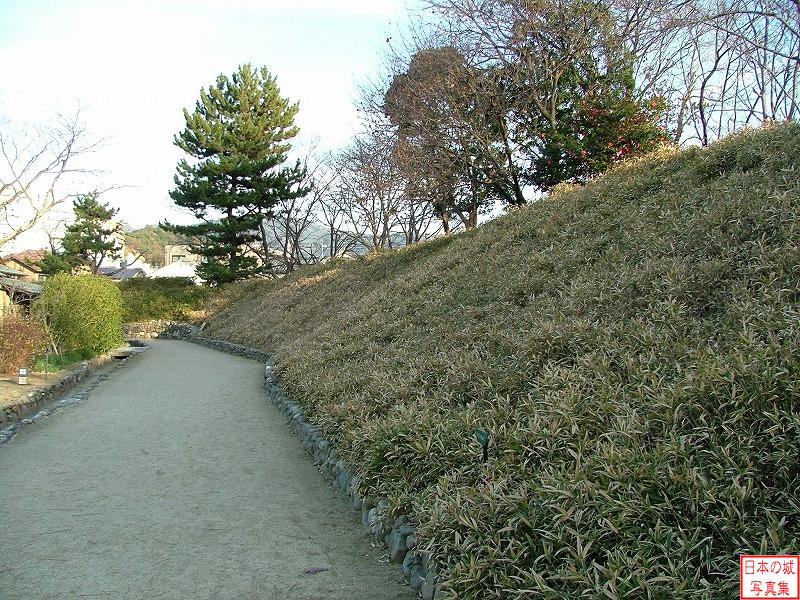 Yuzuki Castle 