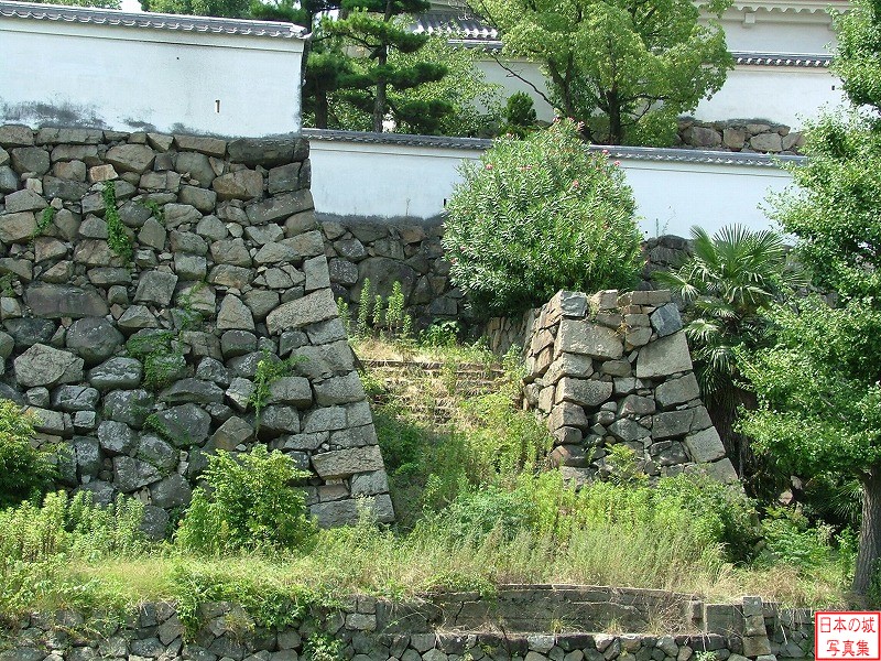 岸和田城 天守 本丸東側の石垣・階段