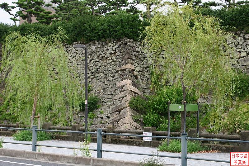 岸和田城 二の丸隅櫓跡 二の丸隅櫓跡に建つ心技館