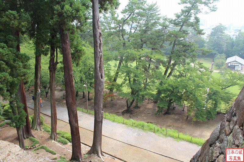 松江城 本丸 武具櫓跡から見下ろす