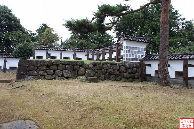 金沢城 三の丸 三の丸石川門沿いの土塀