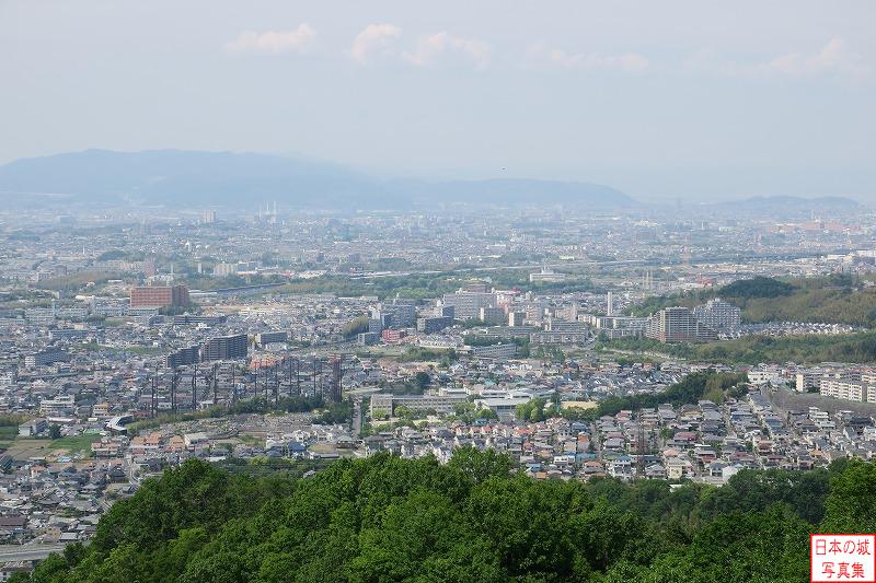 飯盛山城 北郭 こちらは北東側。天気が良いと京都、比叡山まで見えるという