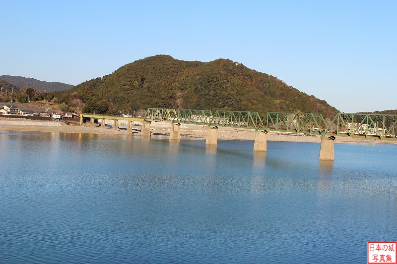 新宮城 水の手 熊野川に架かる鉄道橋