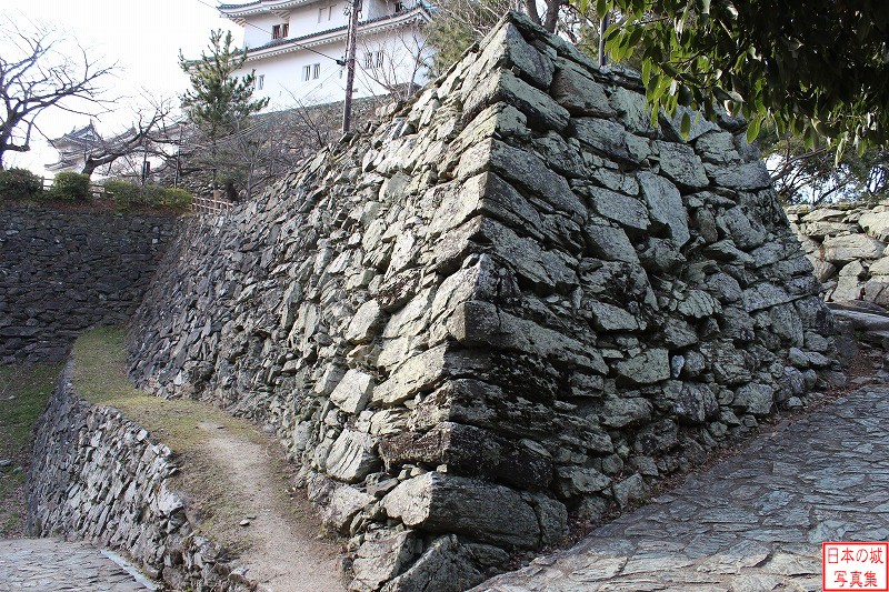 和歌山城 一の門跡は左に2回直角に曲がる。