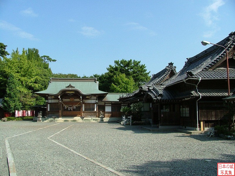 田原城 三の丸・二の丸・本丸 本丸のようす。巴江神社となっている。
