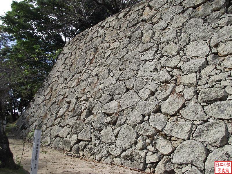 津山城 城外 三の丸の石垣