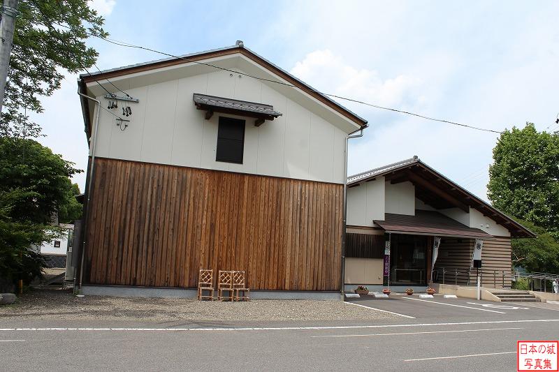 多羅城 西高木家陣屋 上石津郷土資料館。まずはここを見学してから近隣の散策をすると良い。駐車場完備。