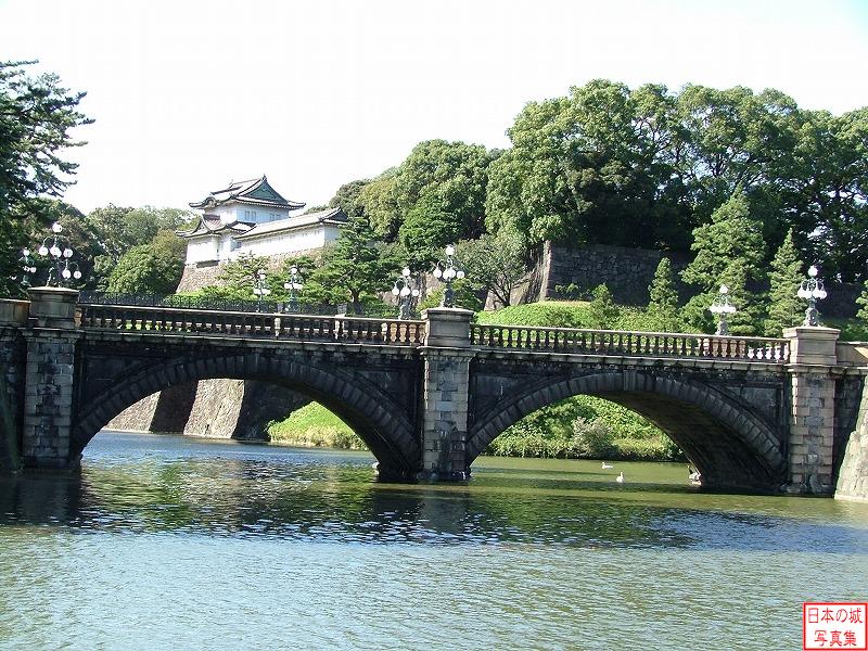 江戸城 二重橋 皇居正門石橋と伏見櫓。伏見櫓は江戸時代から現存する数少ない櫓の一つ。