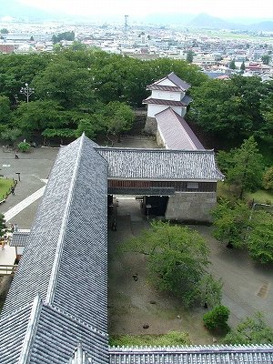 会津若松城 天守閣から見る鉄門、南走長屋、干飯櫓