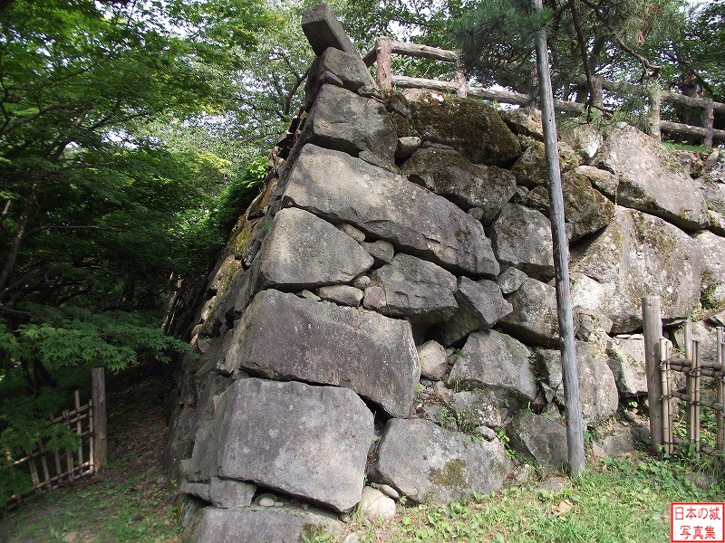 弘前城 下乗橋 亀石の向かい側の石垣