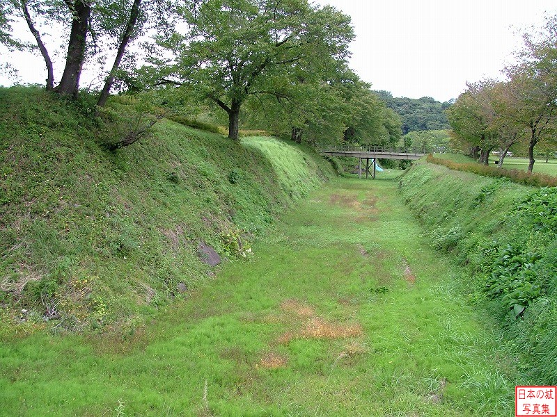 九戸城 二の丸 二の丸と本丸を分ける堀