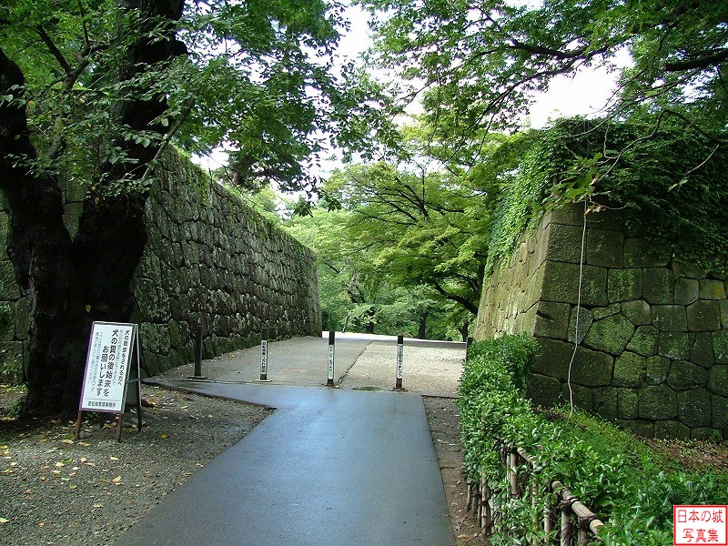 会津若松城 二の丸 二の丸入口の石垣
