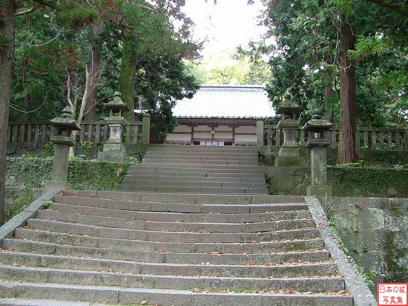 萩城 本丸 志都岐山神社