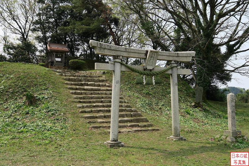 七尾城 本丸 城山神社