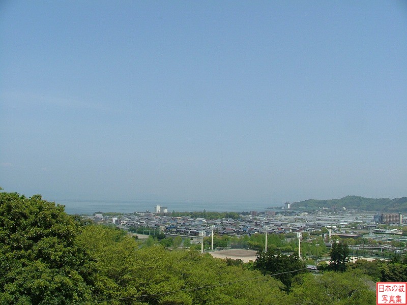 彦根城 本丸 本丸からの眺め。琵琶湖が見える