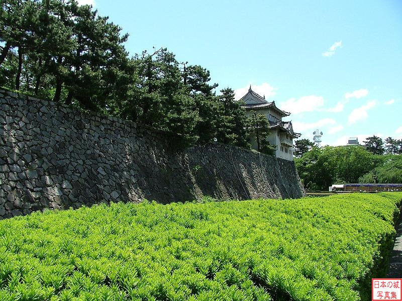 名古屋城 西南隅櫓 西之丸付近の内堀と西南隅櫓
