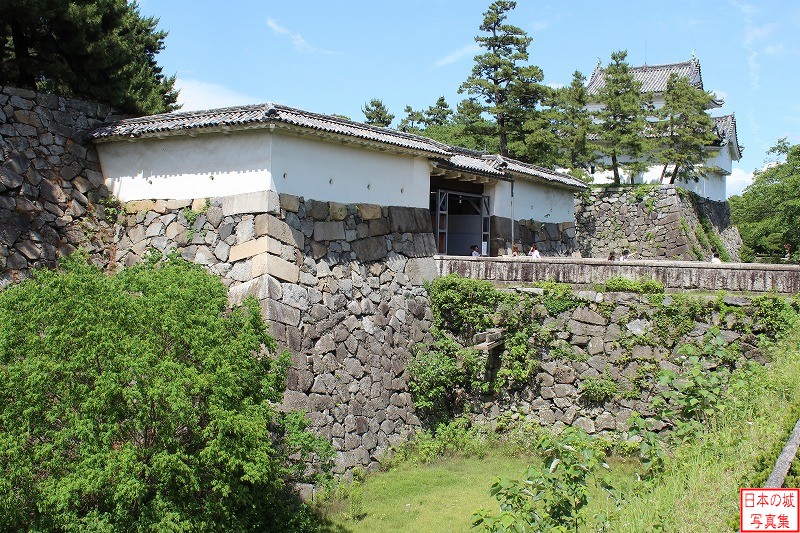 名古屋城 東南隅櫓 東南隅櫓（右）と表二之門(左）