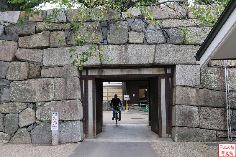 名古屋城 正門 正門の石垣には埋門のような形式になっている箇所がある。後世の改変か。