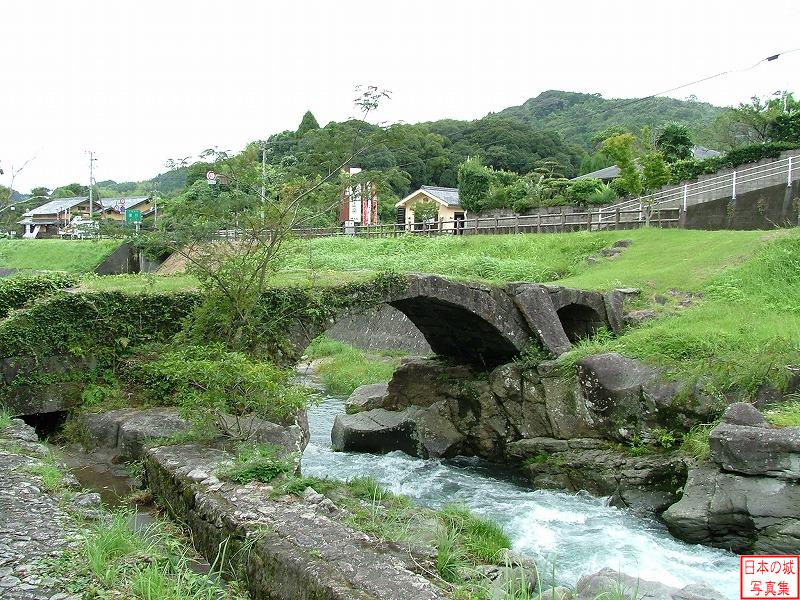 知覧城 亀甲城 麓川に架かる矢櫃橋。二重の眼鏡橋で近隣集落との往来に使用された。