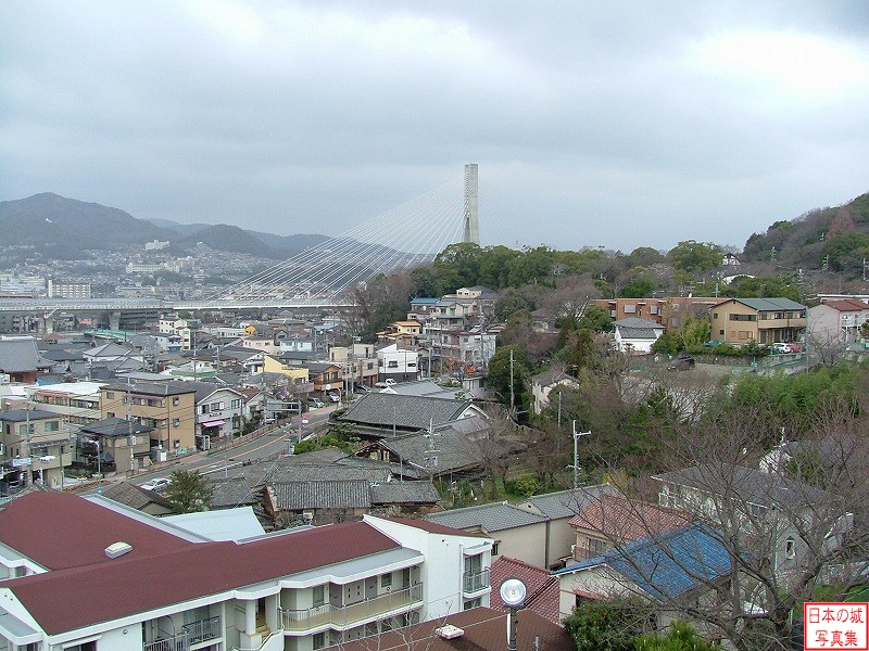 池田城 城内 城からの眺め。街を眼下に見下ろす。