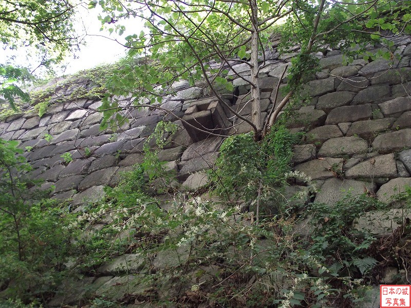 大坂城 山里丸 石垣に張り出した石樋