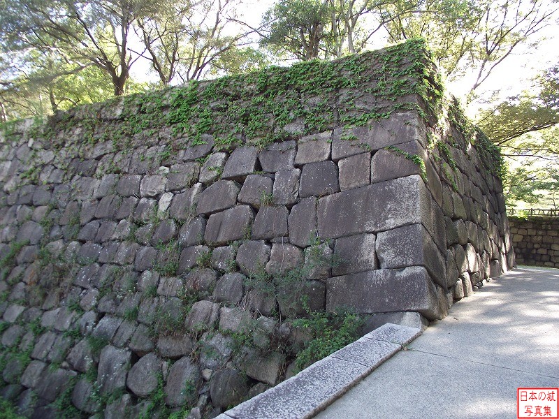 大坂城 青屋門 左手の石垣
