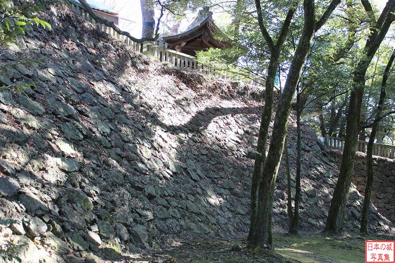 Karasawayama Castle Stone wall of Main enclosure