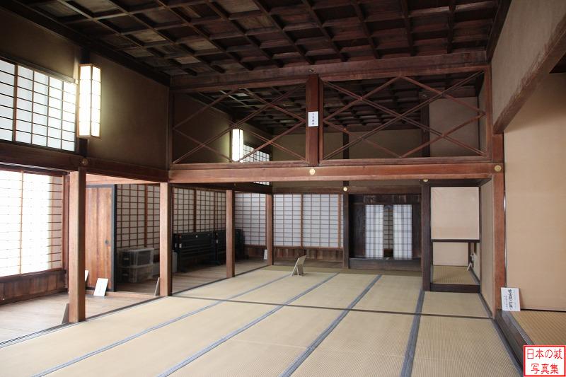 Izuki Jinya Inside of Main hall