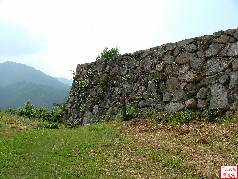 竹田城 南千畳 南千畳から見る南二の丸の石垣