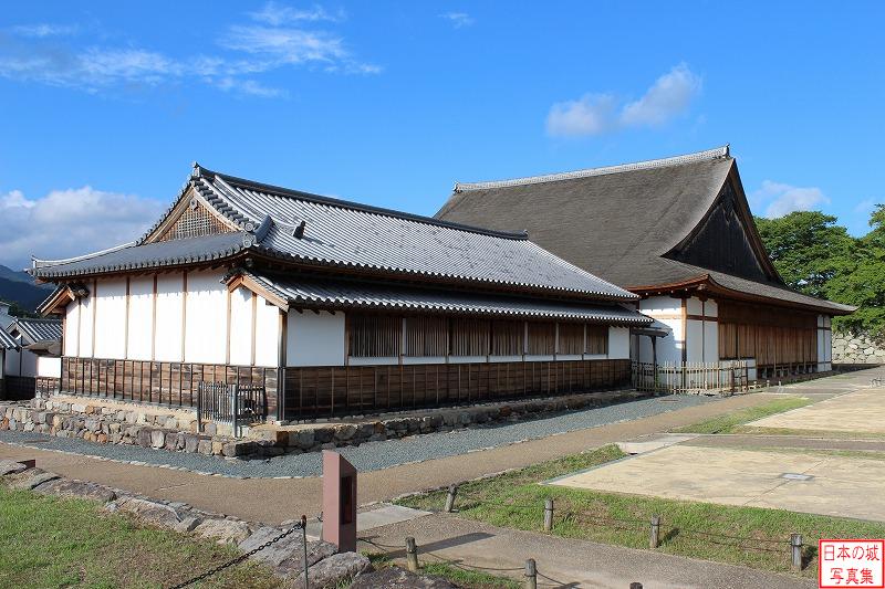 篠山城 大書院 大書院を二の丸から。大書院は江戸時代に建てられたもので、廃城後も残ったが、昭和19年に焼失した。その後平成12年に復元完成したのが現在の大書院である。