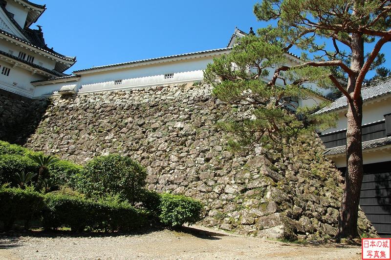 高知城 詰門 詰門と天守の間の石垣