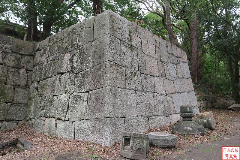二条城 西門（内側） 西門の枡形石垣。キッチリと切石が積み上げられている